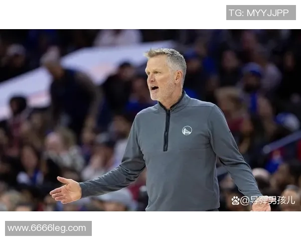 雷霆与勇士激战正酣NBA精彩对决引发球迷热议